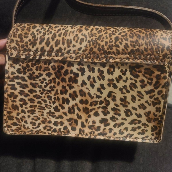 Cheetah print genuine Leather purse. - Picture 3 of 3